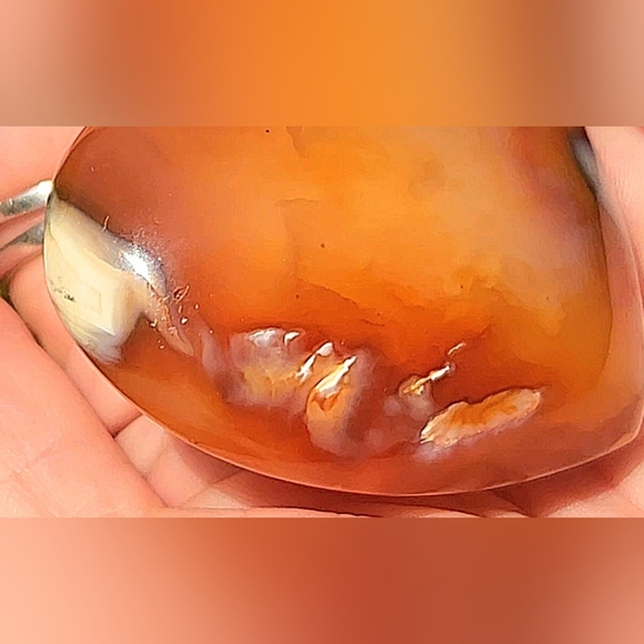 🌸🌸🌸 3/$50---Vibrant Orca Carnelian Puffy Heart Carving - Picture 9 of 17